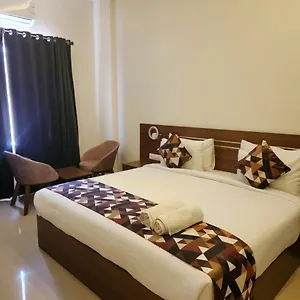Hotel Le Sanara Residency